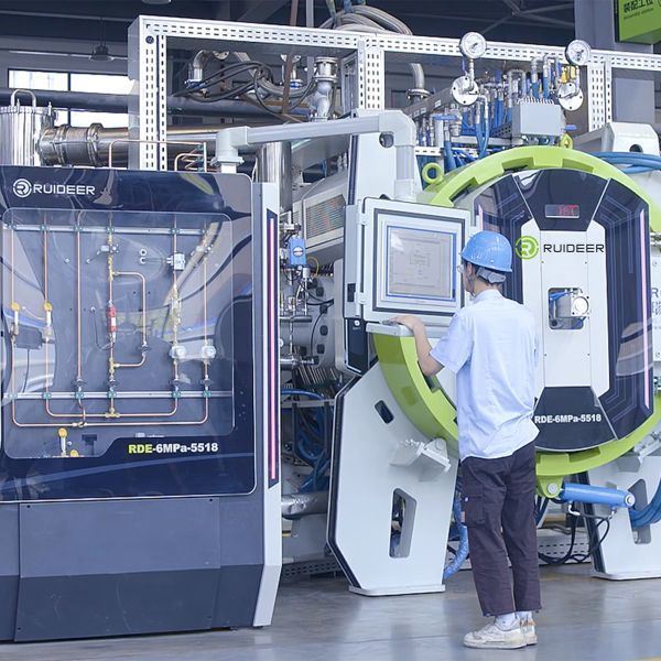 12 महीने की अवधि का उच्च वैक्यूम फर्नेस जिसमें ग्रेफाइट प्रतिरोध हीटिंग रॉड और 80 मिनट की यूपीएस गारंटी समय है